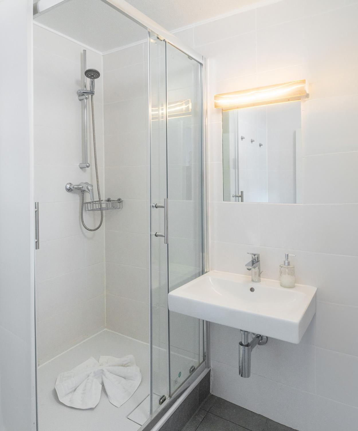 Hostel - Ron'S Guesthouse Oberstdorf Zewnętrze zdjęcie