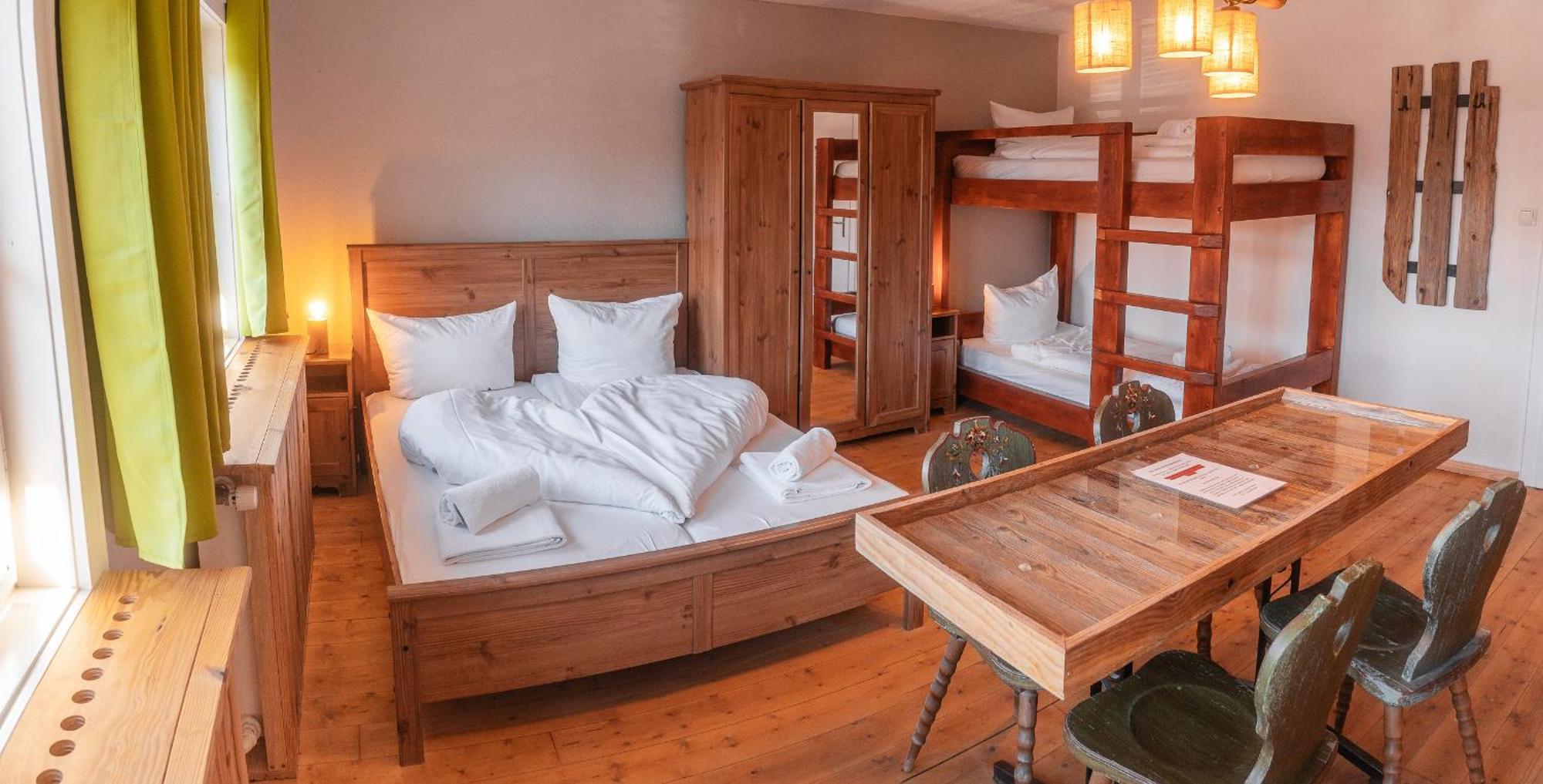 Hostel - Ron'S Guesthouse Oberstdorf Zewnętrze zdjęcie